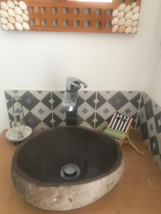 Ma Cabane De Pecheur Pieds Dans L'Eau - Lit Queen Size แซ็ง-ม็องดรีเย-โซร์-แม ภายนอก รูปภาพ